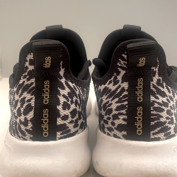 Adidas women’s shoes - Picture 4 of 4